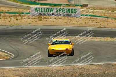 media/May-31-2025-CalClub SCCA (Sat) [[2c1a04e1ee]]/Qualifying/Group 5/Turn 4/
